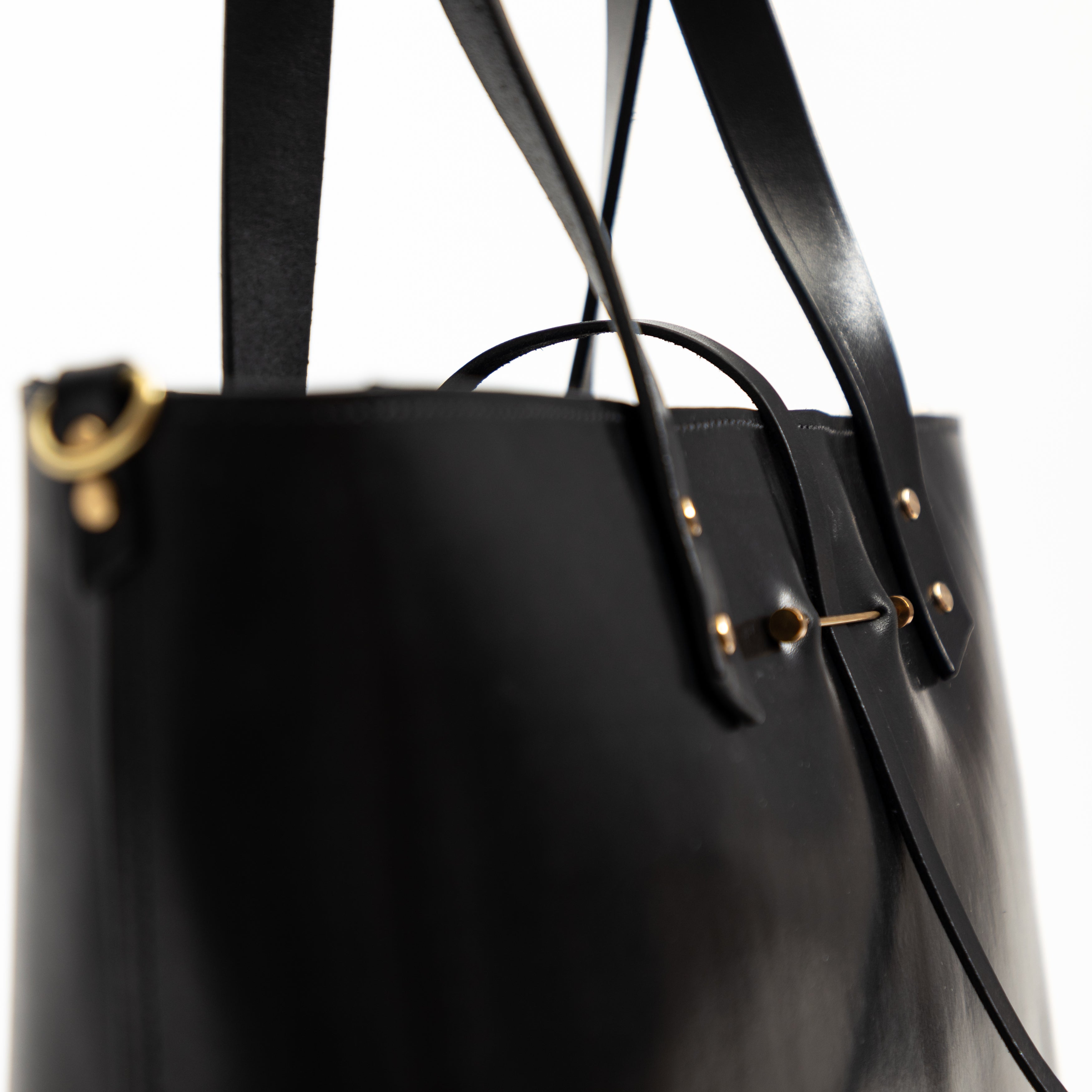 East West Zip Tote Large | Black