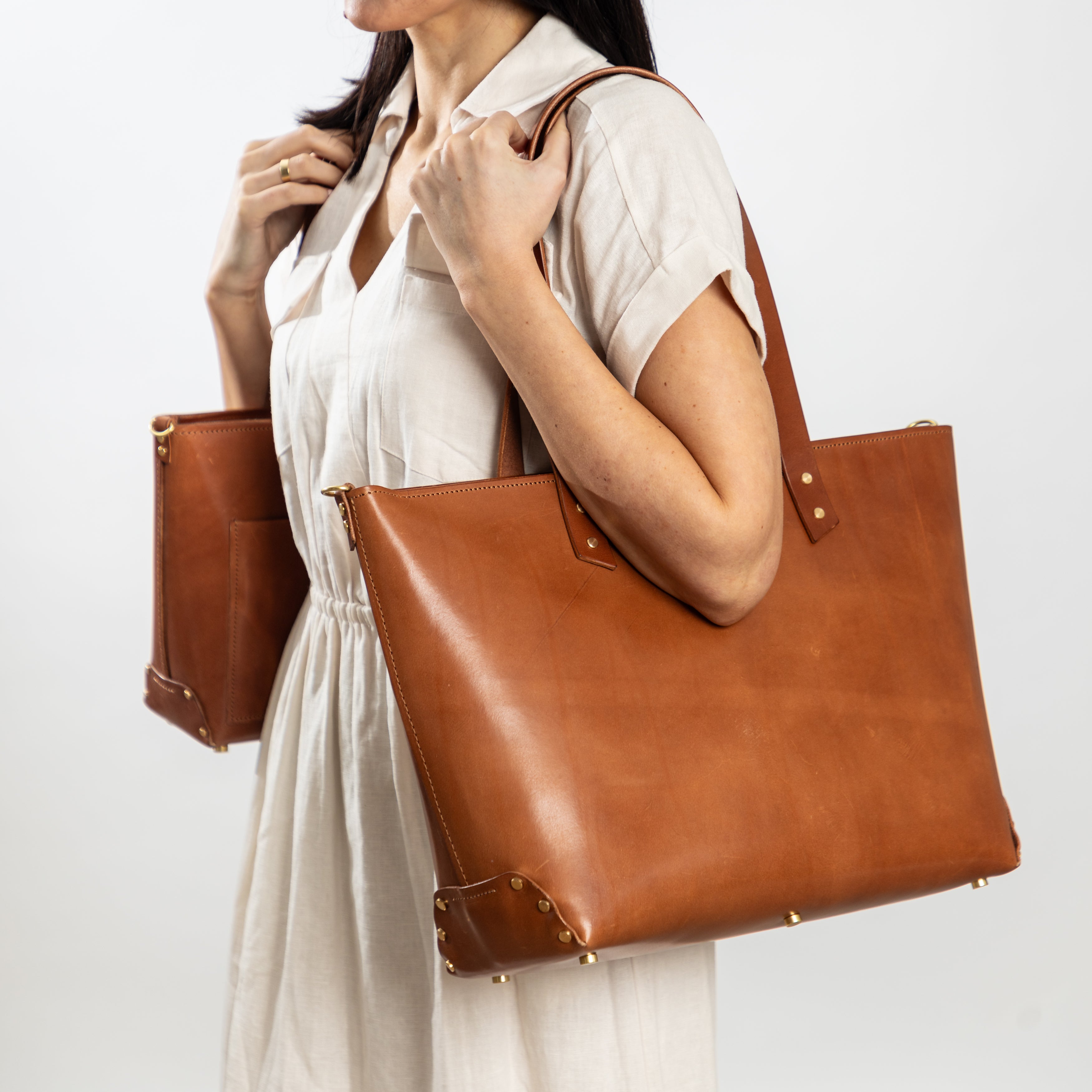 East West Zip Tote Large | Hazelnut